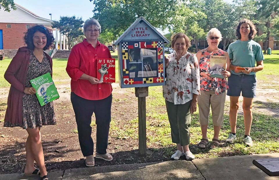 VOY TARA 2 little free library.jpg