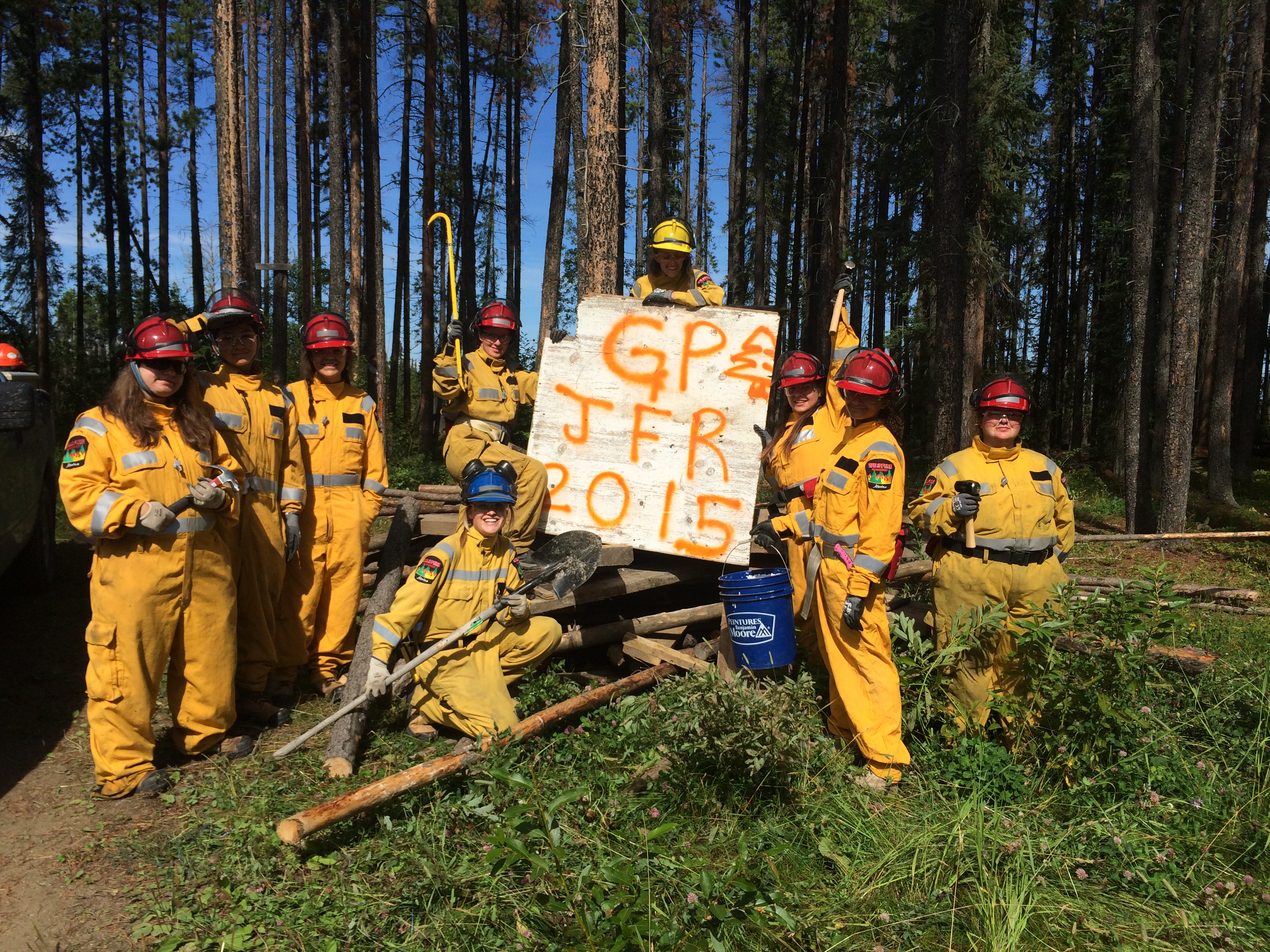 Image of the 2015 JFR crew in Grande Prairie that helped our Timberlands team build recreational trails.